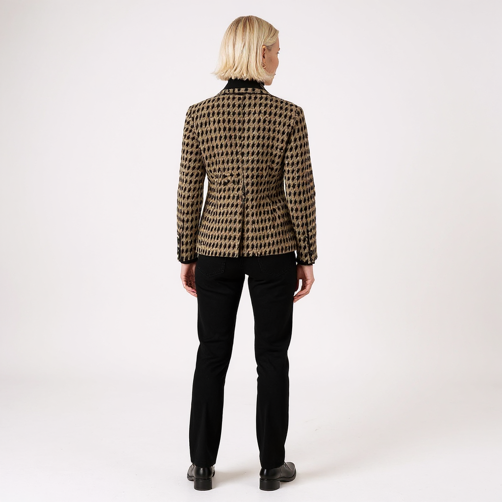 Hannah Women Houndstooth Cropped Knit Jacket