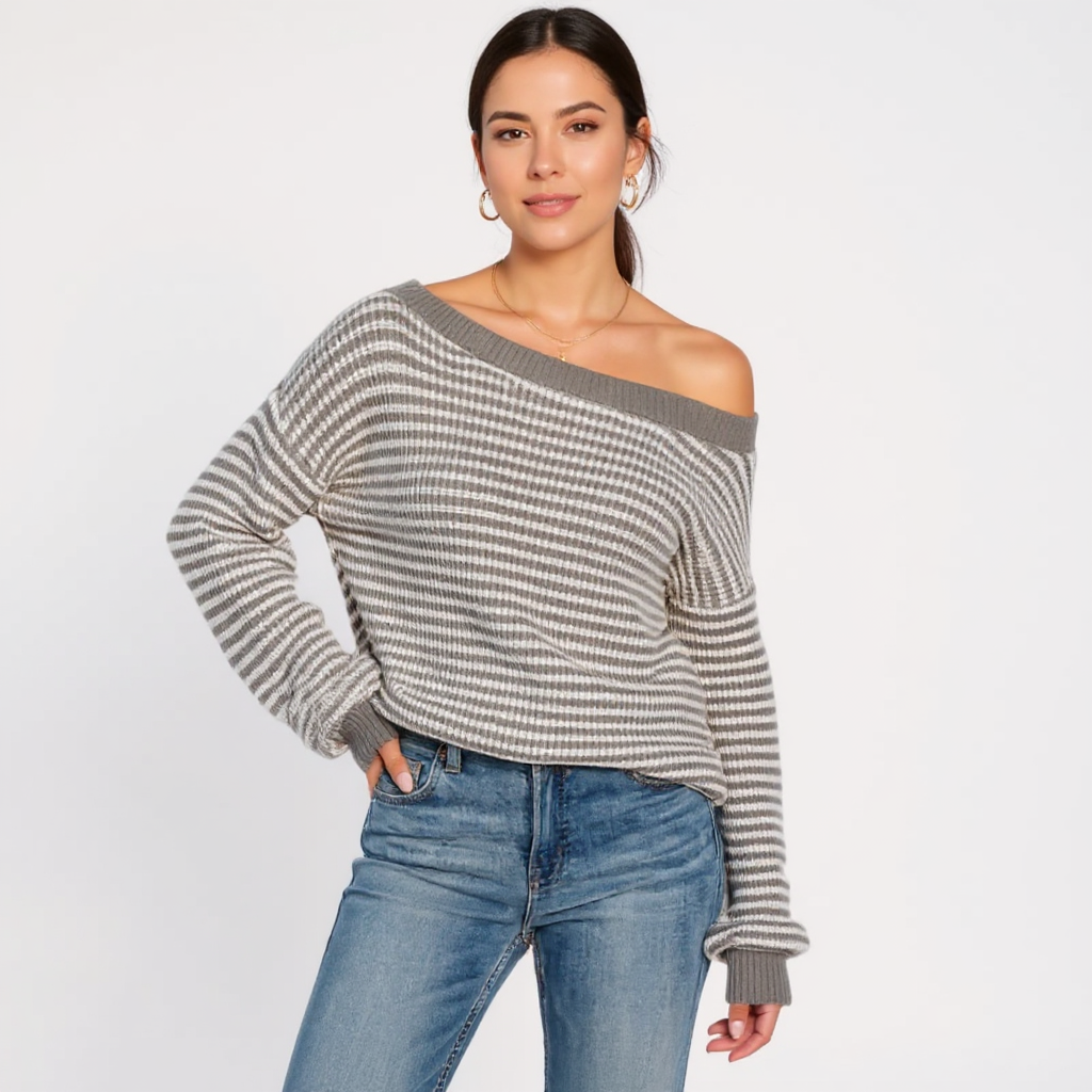 Ximena Women Crewneck Cable Knit Sweater